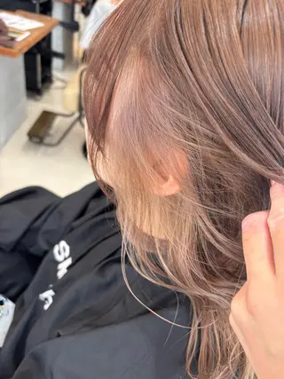 カラー 二宮 彩香のヘアスタイル
