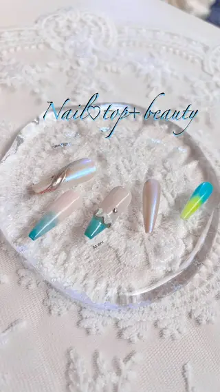 ネイル T + B ❇︎ ayuのネイルデザイン