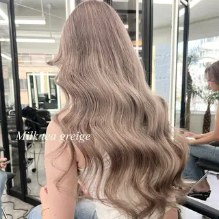 ロング カラー シールエクステ特化 ハイトーン、NANAのヘアスタイル