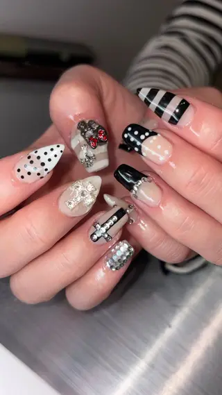 ネイル 👽個性派ネイル🎀 komachiのマツエク・マツパデザイン