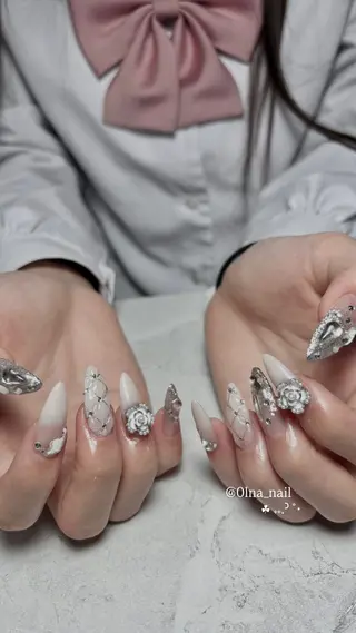 ネイル nanami ☘︎ ݁˖.ᐣ ˚⋆のネイルデザイン