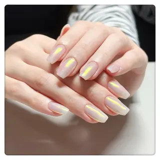 ミディアム FLORA NAIL SALONのネイルデザイン