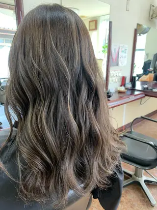 ロング 後藤 弓佳のヘアスタイル