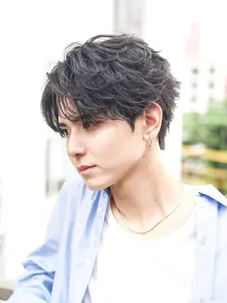 ショート パーマ メンズ 小尾 優然のヘアスタイル