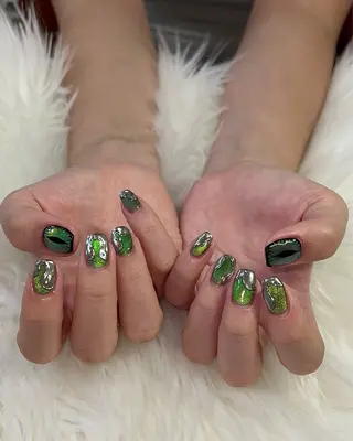 ネイル Nes.Nail所属・Miyagi Asamiのネイルデザイン