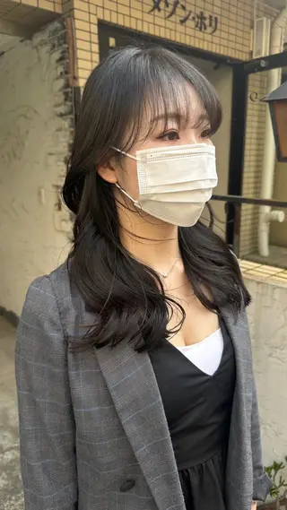 セミロング カラー フリーランス所属・韓国ヘア レイヤー くびれヘアMATSUのヘアスタイル
