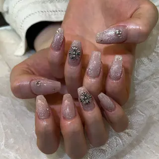 ネイル 河野 弥月のネイルデザイン