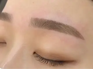 アイブロウ 眉毛専門店 EAGLE熊谷所属・髙山 音夢の眉毛・アイブロウイメージ