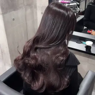 ロング カラー _WHITE +南海難波所属・YUMI YUMIのヘアスタイル