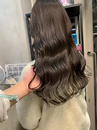 ロング カラー マツエク・マツパ ハイトーン&暗髪🔥 表参道二刀流マエダのヘアスタイル