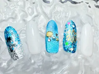 ネイル マジックミラー所属・マジック ミラーのネイルデザイン