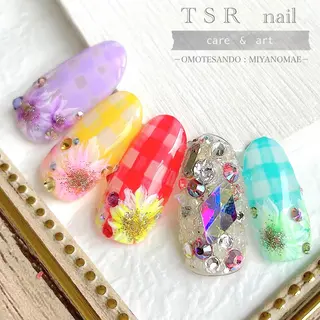 ネイル 爪咲 りり花のネイルデザイン