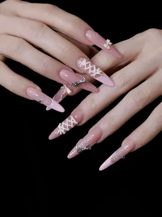 ネイル zunbee nail所属・ZUNBEE Nailのネイルデザイン