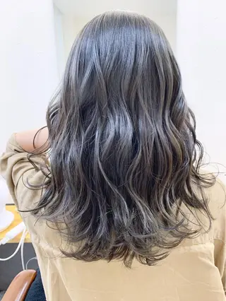 セミロング H所属・H (エイチ) 烏丸御池店のヘアスタイル