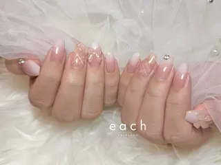 ネイル 𝐞𝐚𝐜𝐡 nanami🩰のネイルデザイン