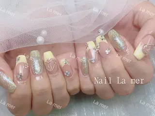 ネイル 🌻 Momoko_のネイルデザイン