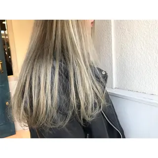 ロング カラー Musiiik hairのヘアスタイル