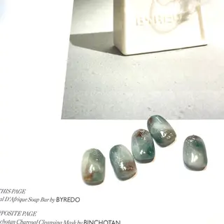 ネイル anyora nail salon所属・大人ワンホン キラキラ/Ayanoのネイルデザイン