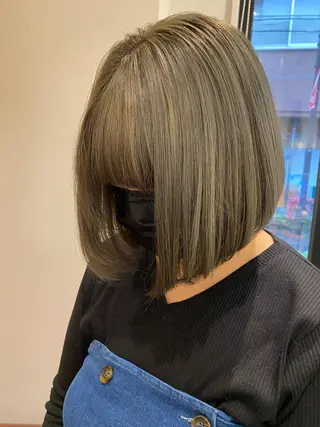 カラー 井上 舞のヘアスタイル