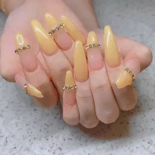 ネイル Queens 榊 まおのネイルデザイン