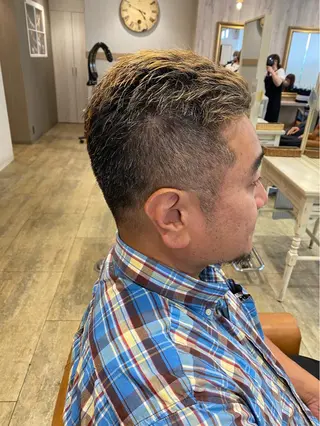 メンズ 大島 瑞穂　ビズヘアーのマツエク・マツパデザイン