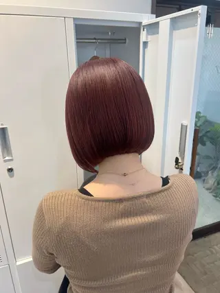 ショート カラー サナ🌱 切りっぱなしボブのヘアスタイル