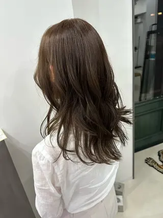 セミロング カラー さあや 【透け感/艶感】のヘアスタイル