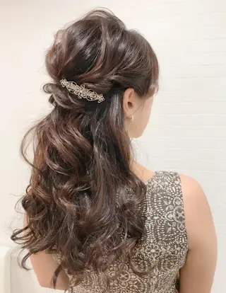 ロング ヘアアレンジ GRANLUSSO 〜グランルッソ駅前店所属・木口 嘉美のヘアスタイル