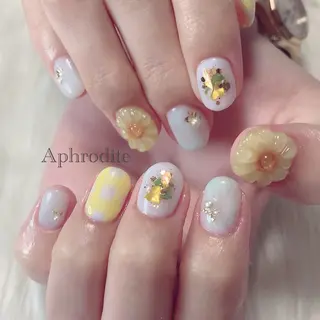 ネイル Aphrodite パラジェル認定サロンのネイルデザイン