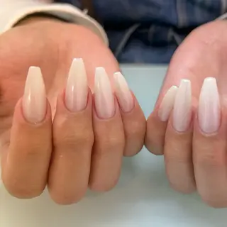 ネイル Bianca YOKOTANI🌻のネイルデザイン