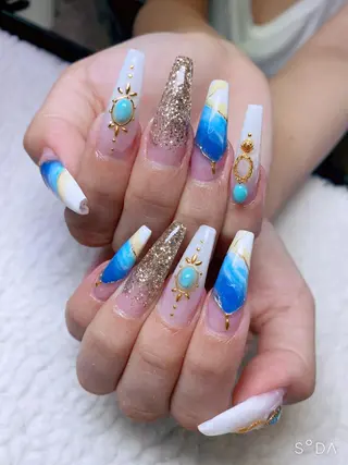 ネイル ベスティオーラ所属・ニコ ニコのネイルデザイン