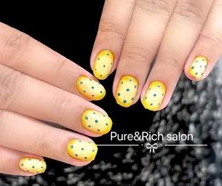 ネイル Pure&Rich Nailのネイルデザイン