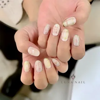 ネイル アトリエ　ミモザ所属・いまむら あかりのネイルデザイン