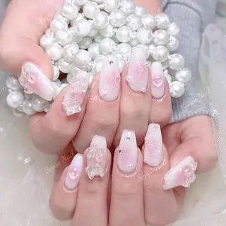 ネイル Momo 桃🍑のネイルデザイン