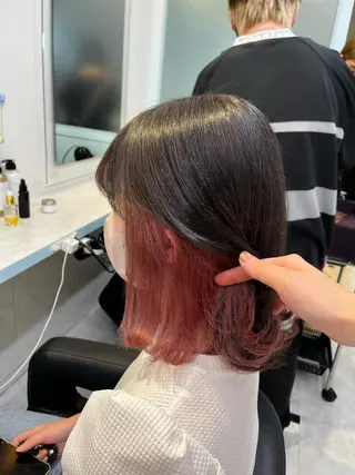 セミロング カラー ブリーチカラー 🩵MIZUKIのヘアスタイル