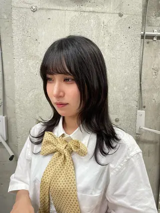 セミロング 🦋MAHO🦋 デザインカラーのヘアスタイル