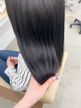 セミロング カラー 🌼透明感艶カラー オリーブ🌼河村咲のヘアスタイル