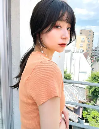 ロング レイヤーカット、 大人可愛い　中村美羅のヘアスタイル