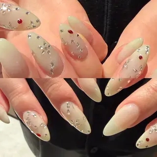 ネイル 小川 奈々花のネイルデザイン