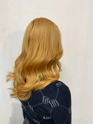 カラー 杉森 蘭琉のヘアスタイル