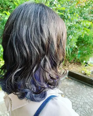 ミディアム カラー 多田 彩香のヘアスタイル