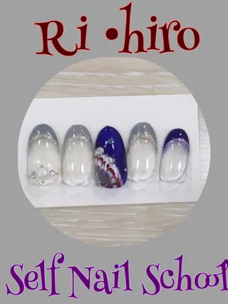 ネイル ネイル＆フラワーサロン〜Ri✦hiro〜鳥栖店所属・HIRATA RIEのネイルデザイン