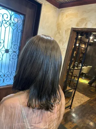 ミディアム Calbari 鎌田美歩のヘアスタイル