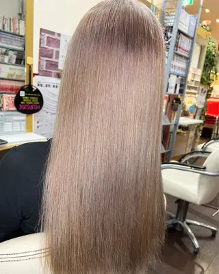 ロング カラー まさき✂︎ブリーチ／ デザインカラーのヘアスタイル