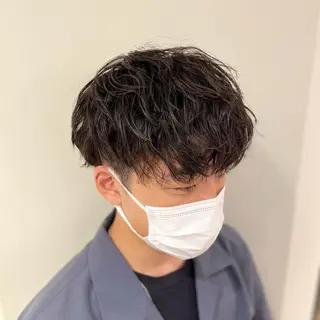 ショート パーマ メンズ 橋本 琉磨のヘアスタイル