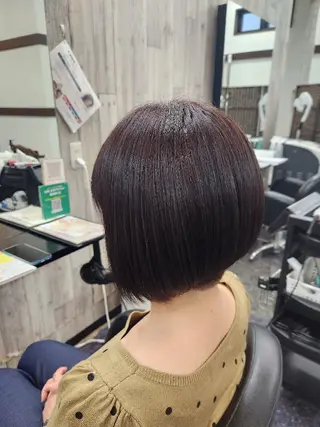ショート カラー 岩瀬 未来のヘアスタイル