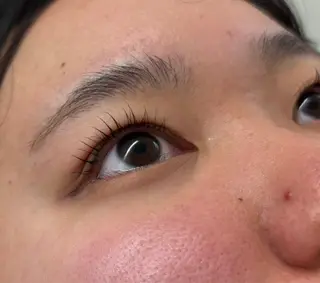 マツエク・マツパ eye lash  Lucia 難波所属・ひらおか ういの眉毛・アイブロウイメージ