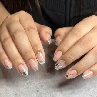 ネイル Lusso🫧 Ayaneのネイルデザイン