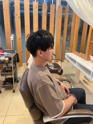 メンズ ブルジオン Bourgeon by BCBG所属・青山 光のヘアスタイル