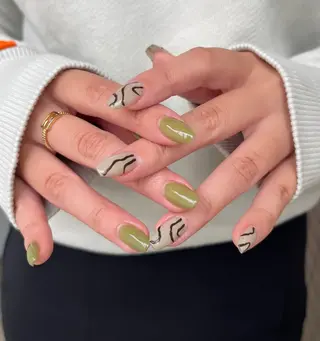 ネイル cie/42° NIJINAのネイルデザイン